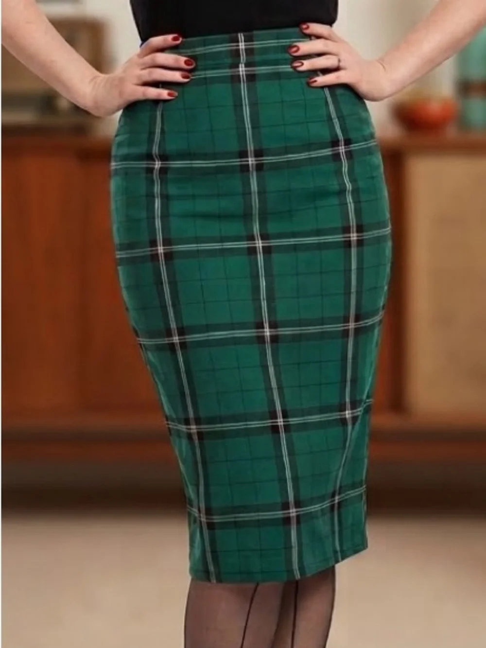 Collectif Classic Green Plaid Pencil Skirt - Tailored Vintage Style, Large, EUC